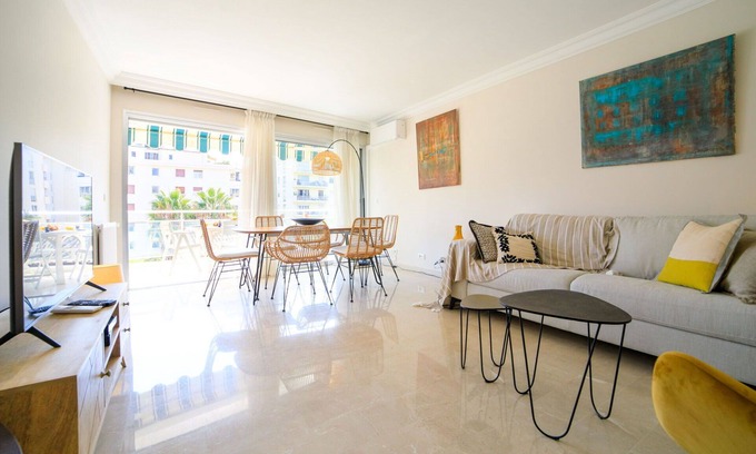 Cannes Apartment | Apartment in Cannes with 2 bedrooms sleeps 6