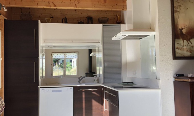 Porte-Puymorens Apartment | Apartment in chalet with terrace and garden. Panoramic view