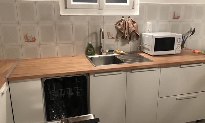 Murianette Apartment | Apartment in country cottage