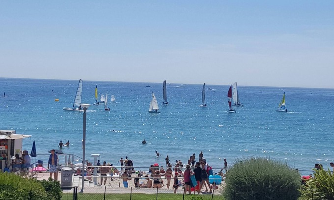 Les Lecques Apartment | Apartment in front of the beach, superb sea view and terrace ๐๏ธ๐๏ธ๐๏ธ