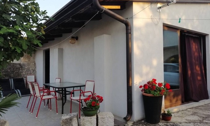 Funtana Apartment | Apartment in Funtana with Terrace, Air condition, WIFI, Washing machine (4982-6)