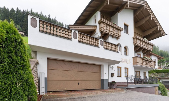 Hainzenberg Apartment | Apartment in Hainzenberg near Ski Lift
