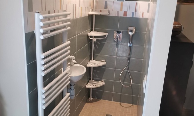 Meudon Apartment | Apartment in House