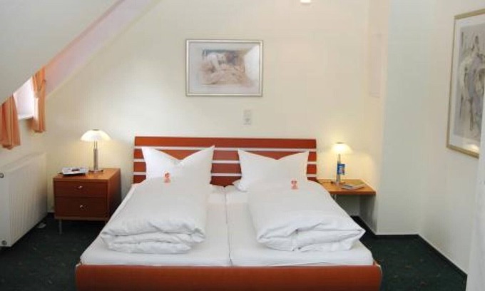Karthauserhofgelande Apartment | Apartment in Koblenz city forest