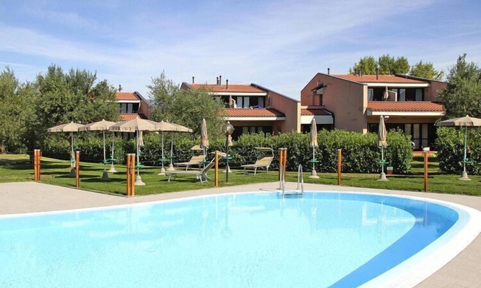 Moniga del Garda Apartment | Apartment in Moniga del Garda