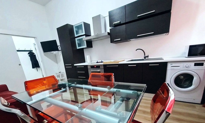 Pavia Apartment | Apartment in Pavia with 1 bedrooms sleeps 3