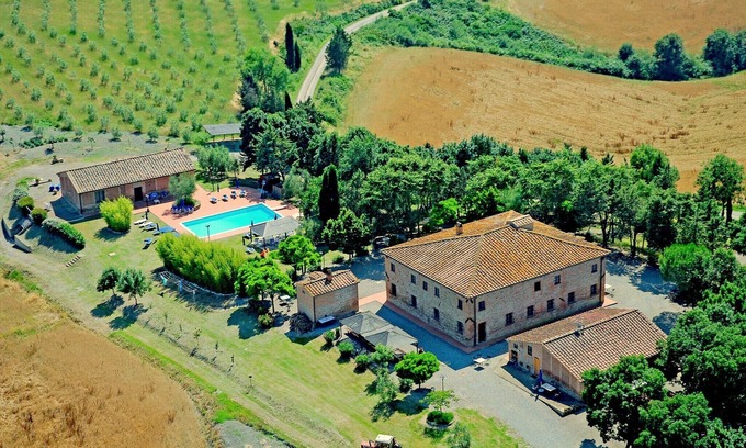 Peccioli Apartment | Apartment in Peccioli with pool