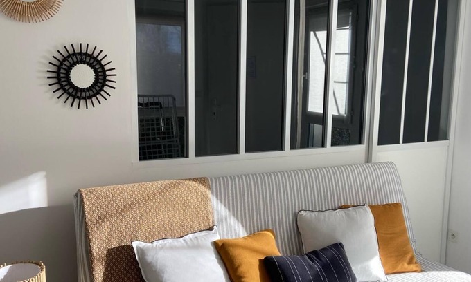 Frontignan Apartment | Apartment in residence - Cocoon by the sea