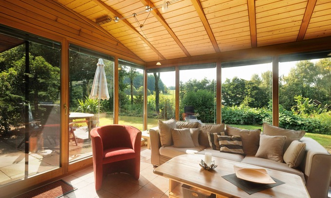 Mammelzen Apartment | Apartment 'In the Green' with Private Terrace and Wi-Fi