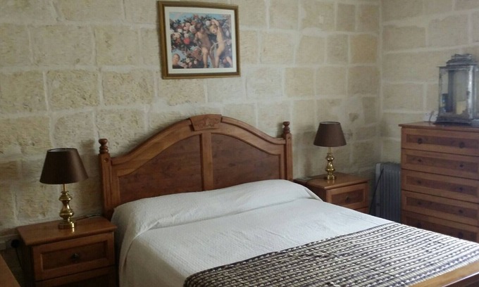 Birgu Apartment | Apartment in the heart of Vittoriosa with AC