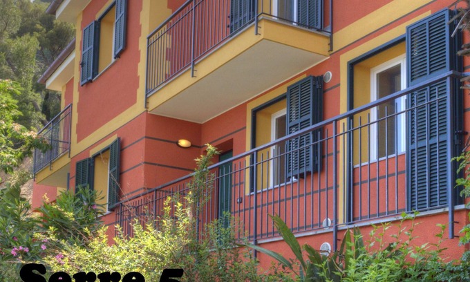 Alassio Apartment | Apartment in villa, beachfront, sleeps 4, wifi, private parking