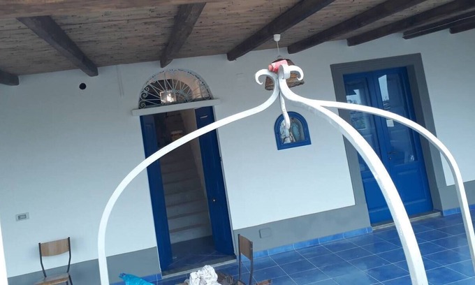 Santa Marina Salina House | Apartment in villa Bouganville + Girasole + Begonia