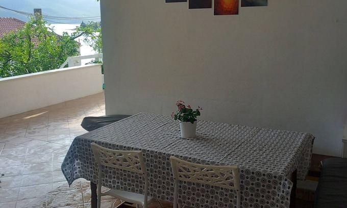 Kuciste Apartment | Apartment Iva (63461-A2) - Kuciste