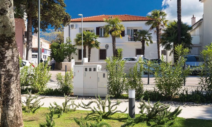 Malinska Apartment | Apartment Ivona with Seaview