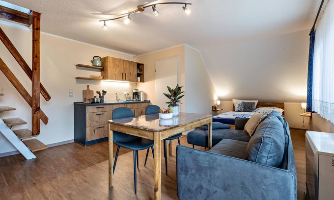 Schmogrow Apartment | Apartment 'Kornblume' with Shared Garden, Balcony and Wi-Fi