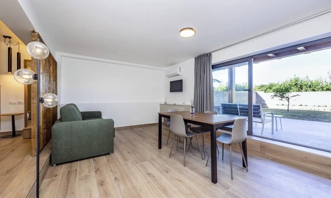 Capo d'Orlando Apartment | Apartment 'La Brisa Apartments - Ponente' with Private Terrace, Wi-Fi and Air Conditioning