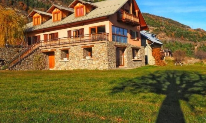 Chateauroux-les-Alpes Apartment | Apartment La Ferme des Ecrins by Interhome