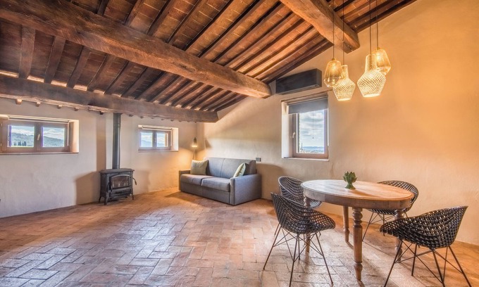 Tavernelle Apartment | Apartment "La Porticina" with Wi-Fi & A/C