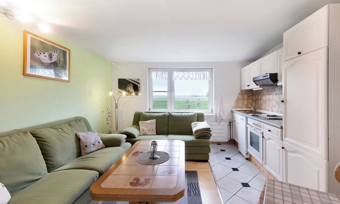 Neuenkirchen Apartment | Apartment 'Landferien Schütt' with Balcony