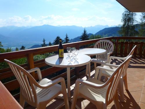 Villars-sur-Ollon Apartment | Apartment Le Bristol A20 by Interhome