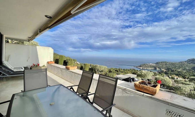 Aiguablava Apartment | Apartment: Les Oliveres, Begur