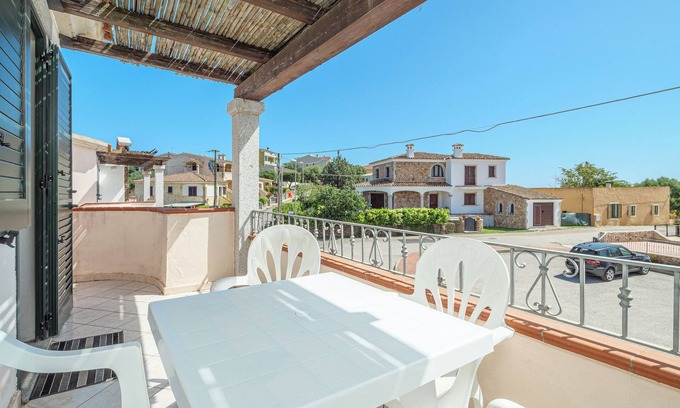 Limpiddu Apartment | Apartment 'Limpiddu 3' with Mountain View, Shared Garden and Wi-Fi