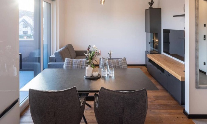 Bad Waltersdorf Apartment | Apartment Lush - RiverVista Apartments