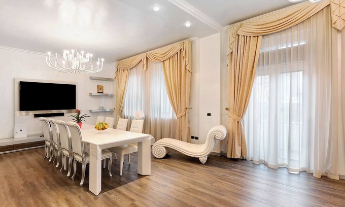 Old Town Apartment | Apartment "Luxury Residenza Tosca" with Balcony & Wi-Fi