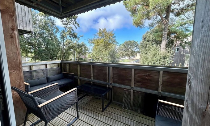 Saint-Marc-sur-Mer Apartment | Apartment 'Ma Mika - Appartement Proche Mer' with Balcony and Wi-Fi