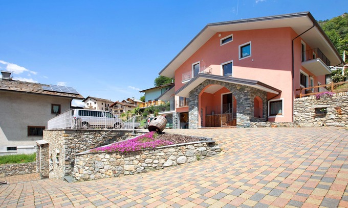 Chantignan Apartment | Apartment "Maison Povil" with Mountain View, Private Garden & Wi-Fi