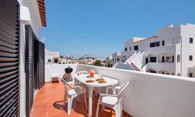 Correeira Apartment | Apartment 'Mar, Sol E Sossego' with Private Pool, Private Terrace and Wi-Fi