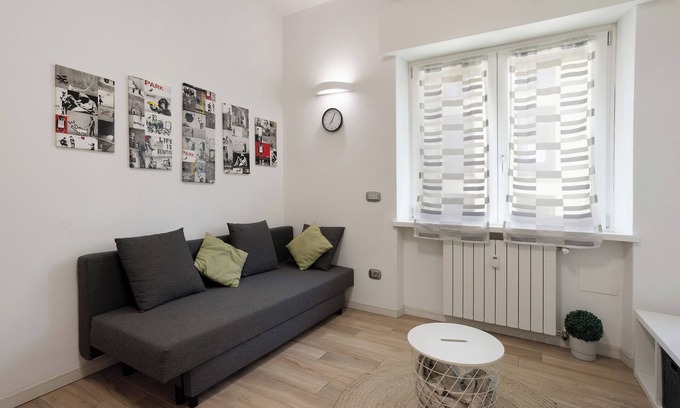 Ripamonti Corvetto Apartment | Apartment 'Martin' with Wi-Fi and Air Conditioning