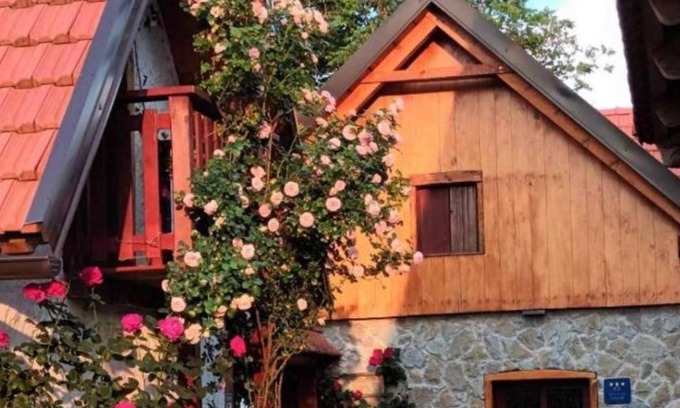 Municipality of Plaski Apartment | Apartment Mimi - countryside cottage: - Plaski, Continental Croati, Croatia