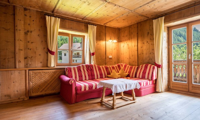 Anterselva Apartment | Apartment 'Mitterbruggehof Alpenrose' with Mountain View, Shared Garden and Wi-Fi