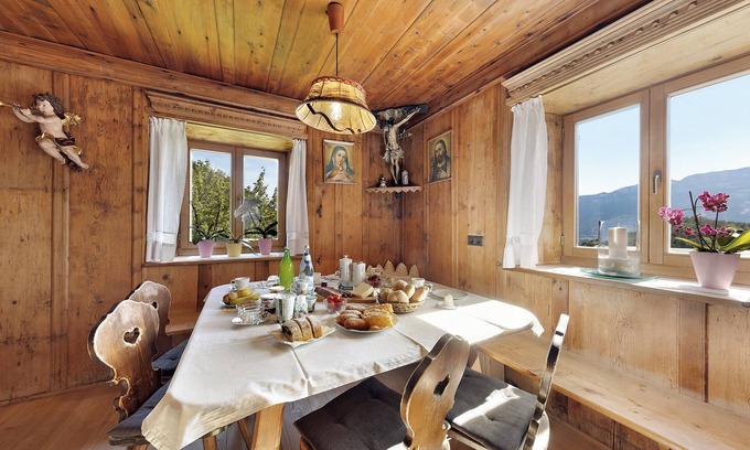 San Genesio Atesino Apartment | Apartment 'Moar im Rumsein - Etschblick' with Mountain View, Garden, Playground & Wi-Fi