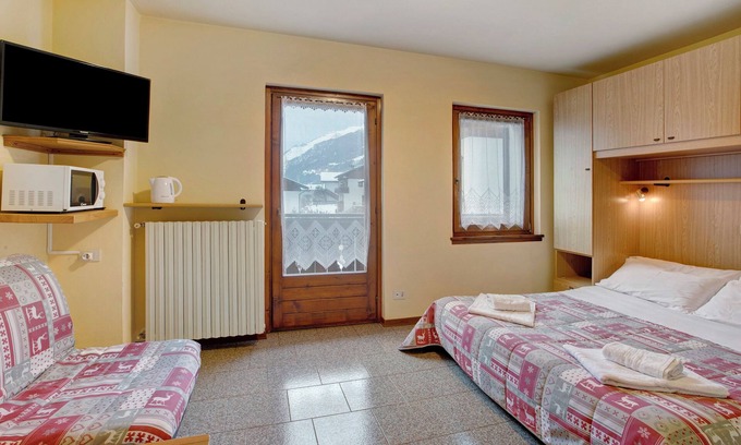 Valdisotto Apartment | Apartment "Monolocale Iris 1" with Mountain View, Balcony & Wi-Fi