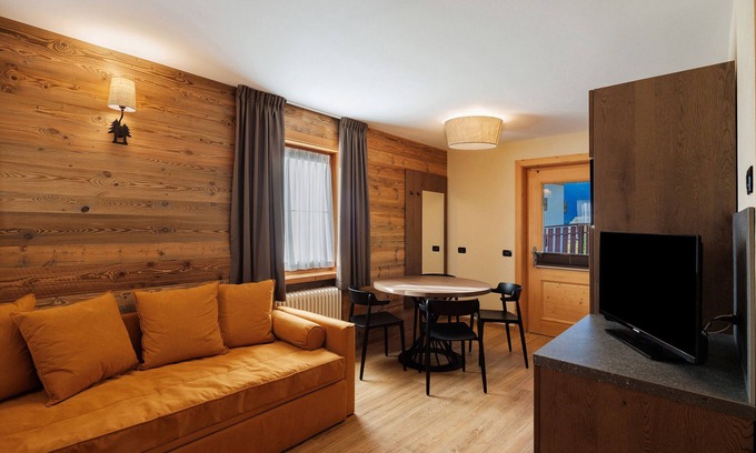 San Rocco Apartment | Apartment 'Monte Vago' with Mountain View, Shared Garden and Wi-Fi