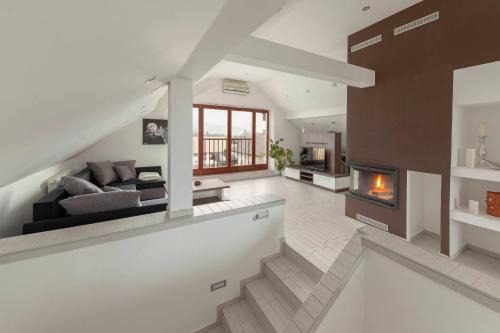 Skofja Loka Apartment | Apartment Mountain Sunrise