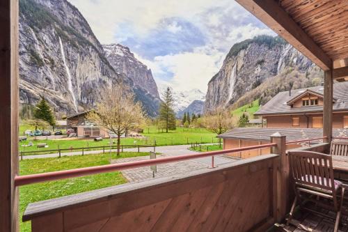 Lauterbrunnen Apartment | Apartment Mountain View, Luxury, Spacious with best Views