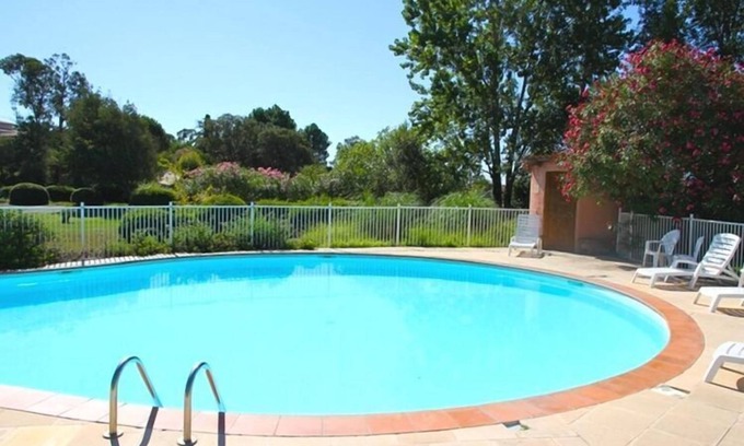 Pinarellu Apartment | Apartment near Pinarellu Bay Beach
