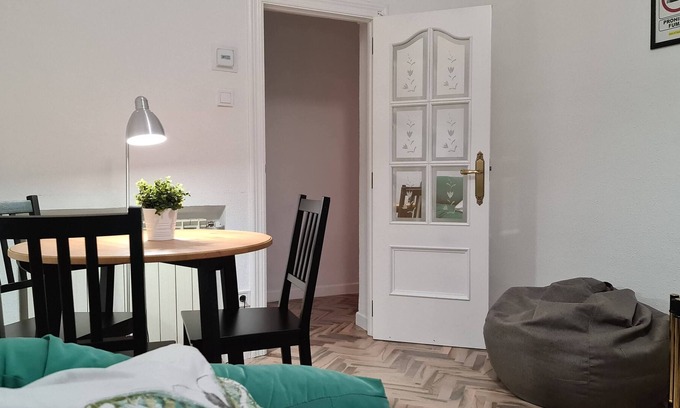 Valladolid Apartment | Apartment NANA, Wifi and Netflix