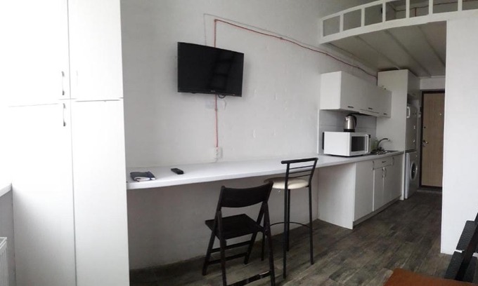 Dzerzhyns'kyi District Apartment | Apartment near Alekseevskaya (296)