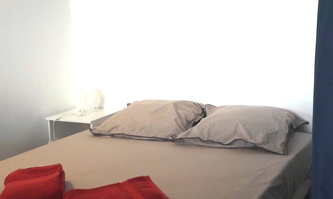Saint-Martin Apartment | Apartment near Saint Roch Station and historic center