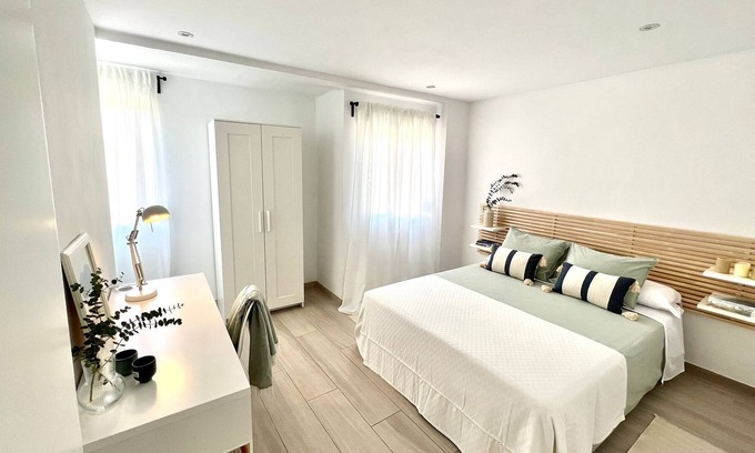 La Carrasca Apartment | Apartment near the beach in the cabin