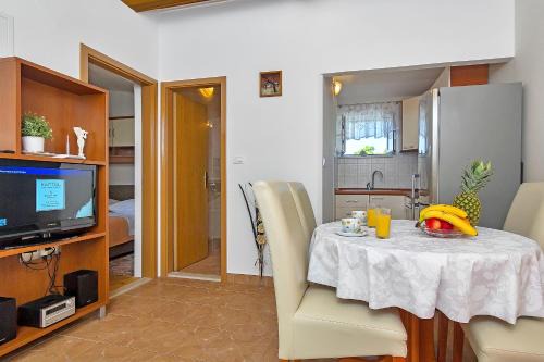 Istok House | Apartment Neven