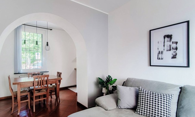 Cernobbio Apartment | Apartment next to the Riva di Cernobbio (LA CASA DI NICE)