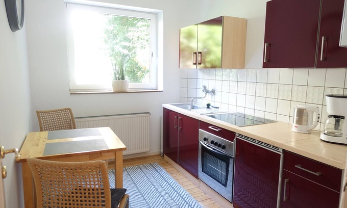 Sudervorstadt Apartment | Apartment 'Nice Close To City' with Shared Garden, Balcony and Wi-Fi