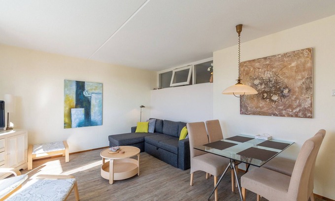 Julianadorp aan zee Apartment | Apartment by Dutch Dunes with Balcony Views
