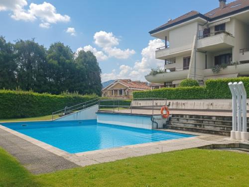 Feriolo House | Apartment on Lake Maggiore with Garden