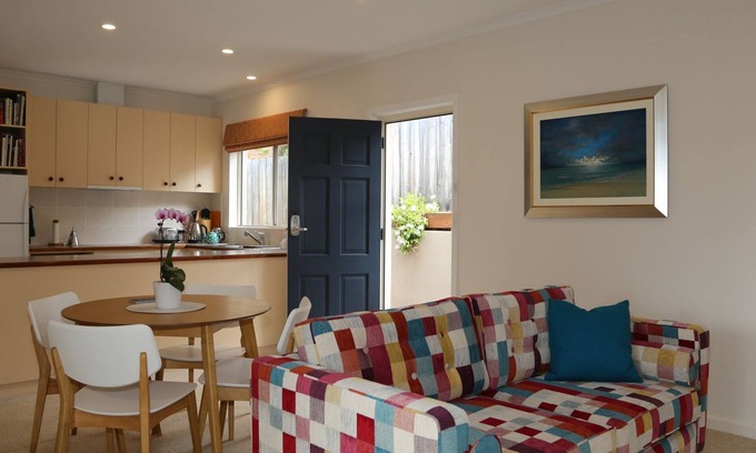 Lenah Valley Apartment | Apartment on the edge
